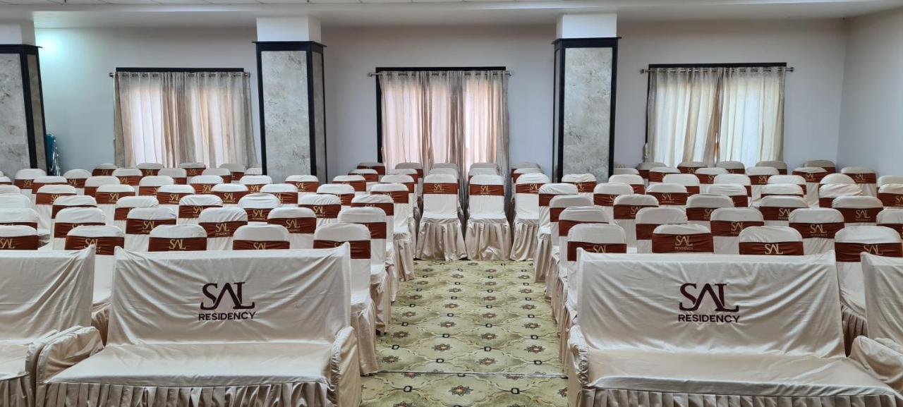 Sal Residency Annavaram Kültér fotó